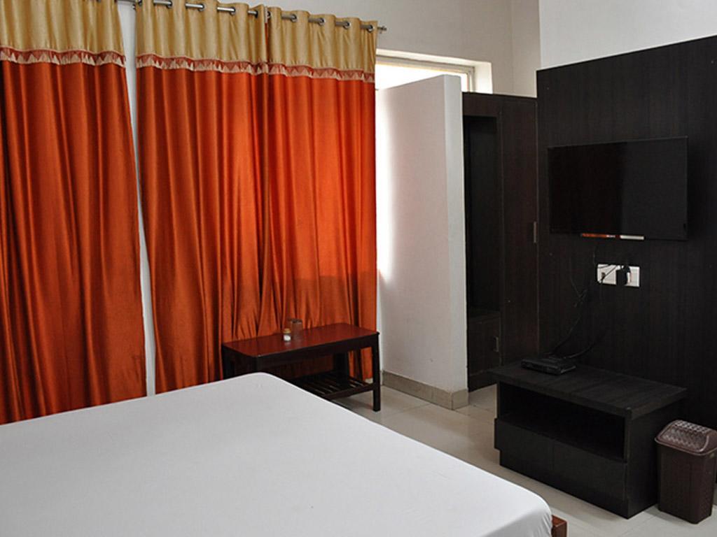 Hotel Pritam Palace Hisār エクステリア 写真